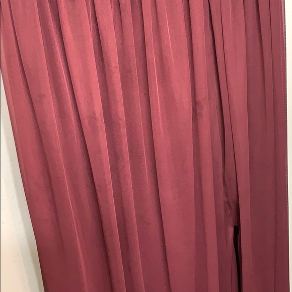 Wine colored dress - Picture 3 of 3